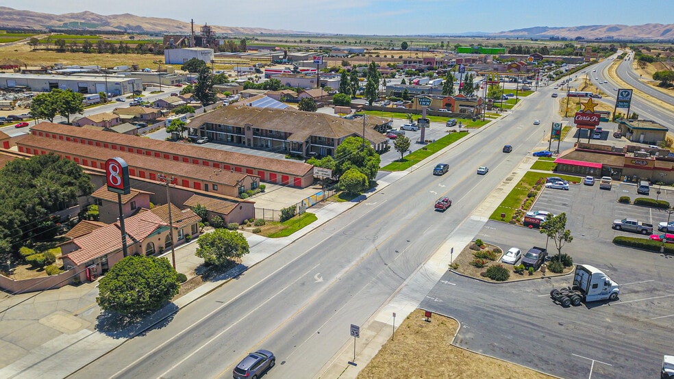 More Photos Of 1145 Front St, Soledad Self Storage For Sale
