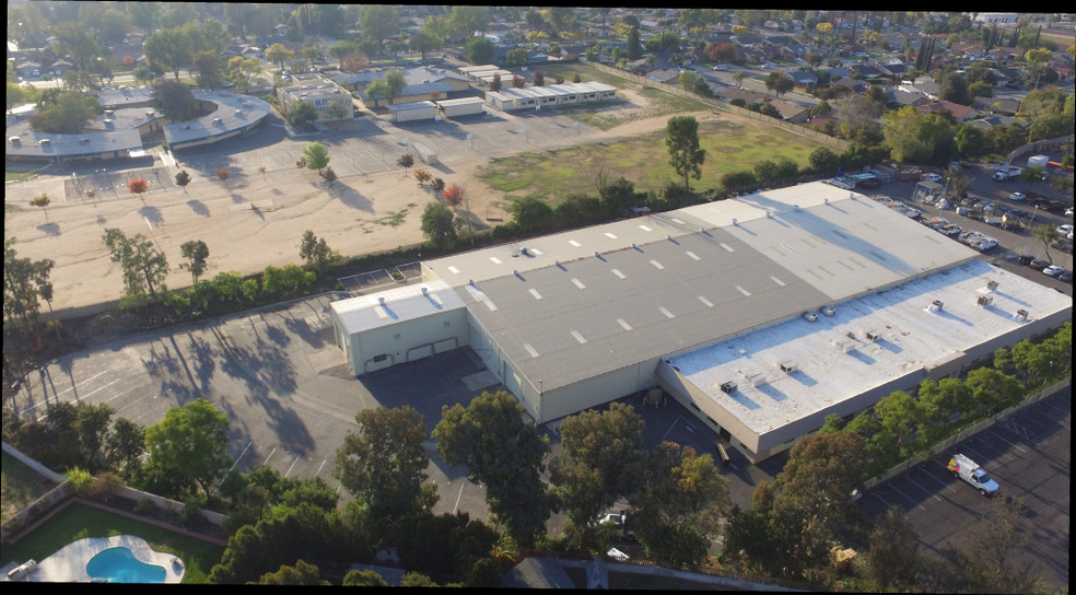 Primary Photo Of 2970 Myers St, Riverside Manufacturing For Lease