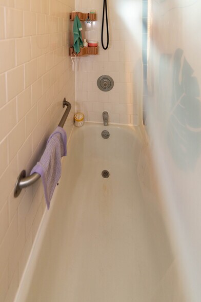 More Photos Of 6408 Brook Ave, Baltimore Apartments For Sale