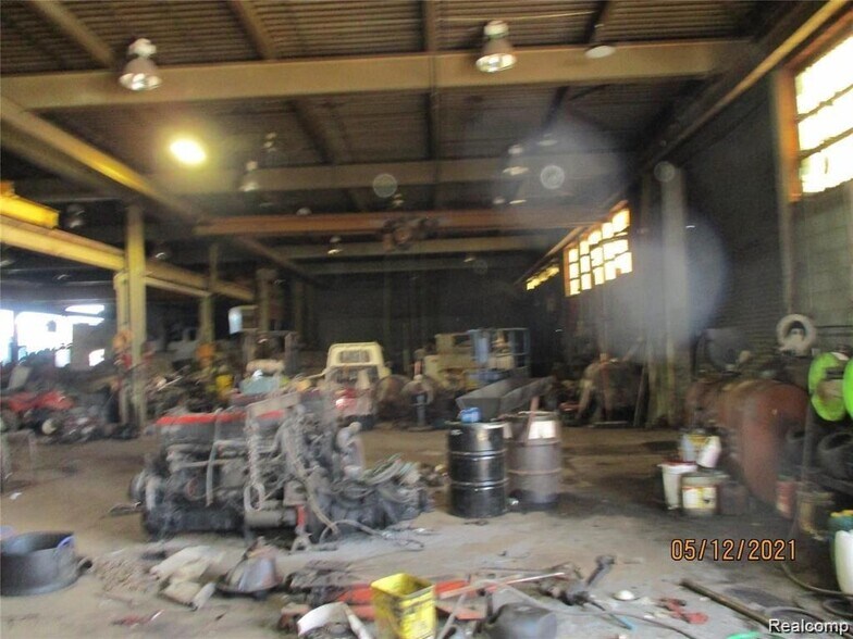 More Photos Of 7170 E McNichols Rd, Detroit Manufacturing For Sale