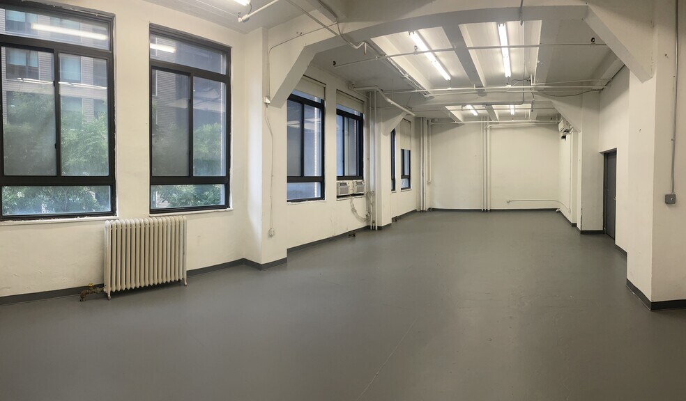More Photos Of 344 W 38th St, New York Office For Lease