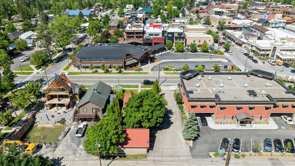 More Photos Of 327 Spokane Ave, Whitefish Flex For Sale