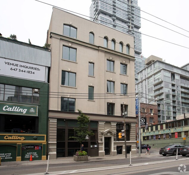 More Photos Of 24 Duncan St, Toronto Office For Lease