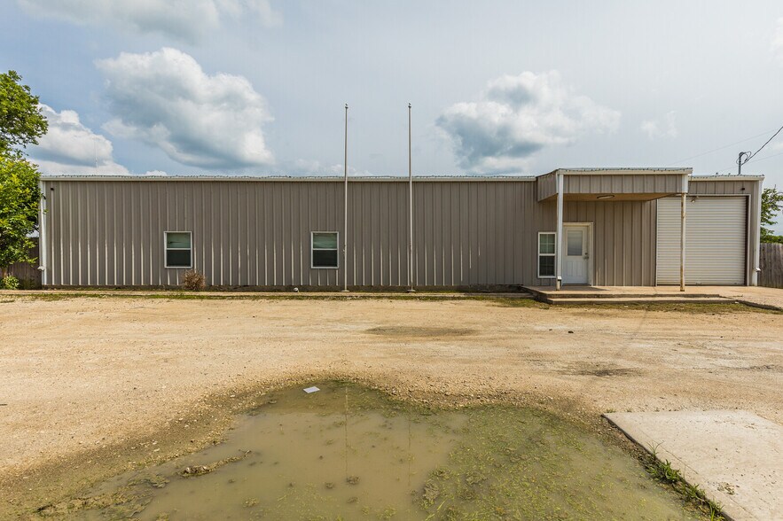 More Photos Of 118 Monroe St., Itasca Office For Lease