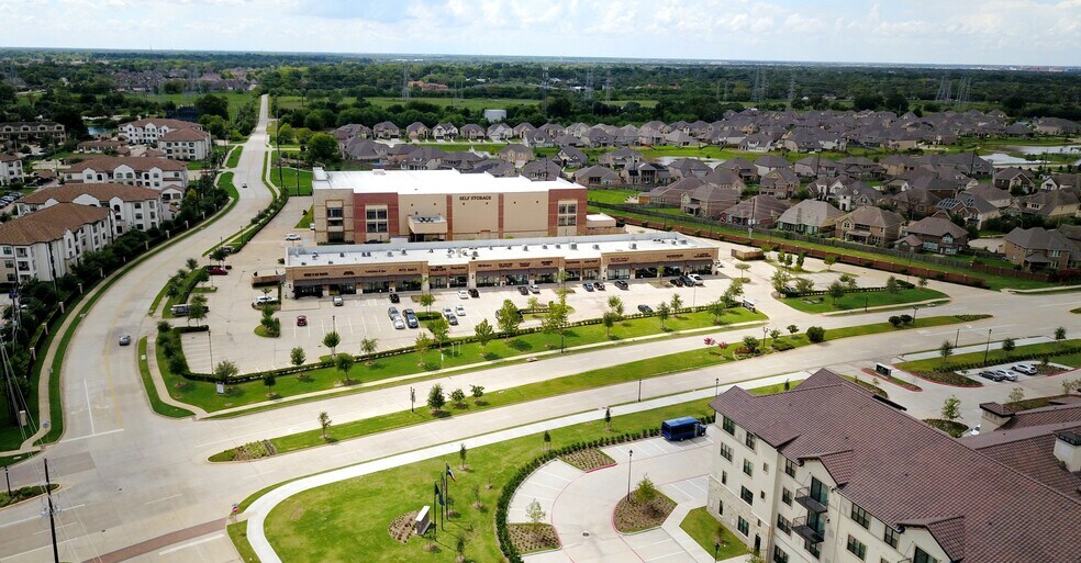More Photos Of 4821 Lj Pky, Sugar Land Storefront For Lease