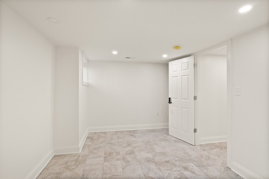 More Photos Of 4618 College Ave, College Park Multifamily For Sale