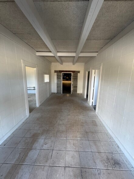 More Photos Of 5759 Tammy Little Dr, Section Warehouse For Sale