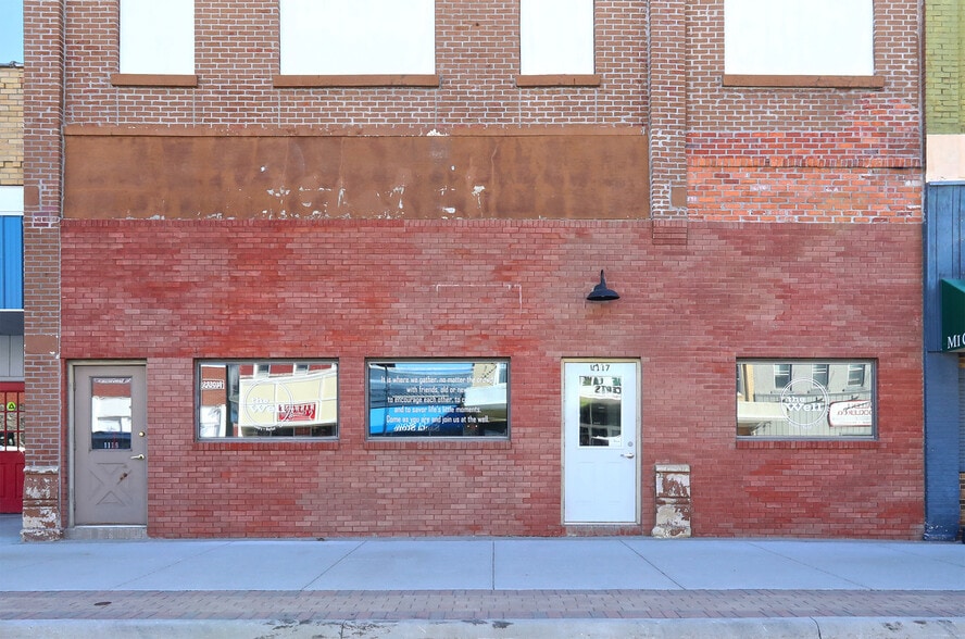 More Photos Of 1119 6th st, Nevada General Retail For Sale