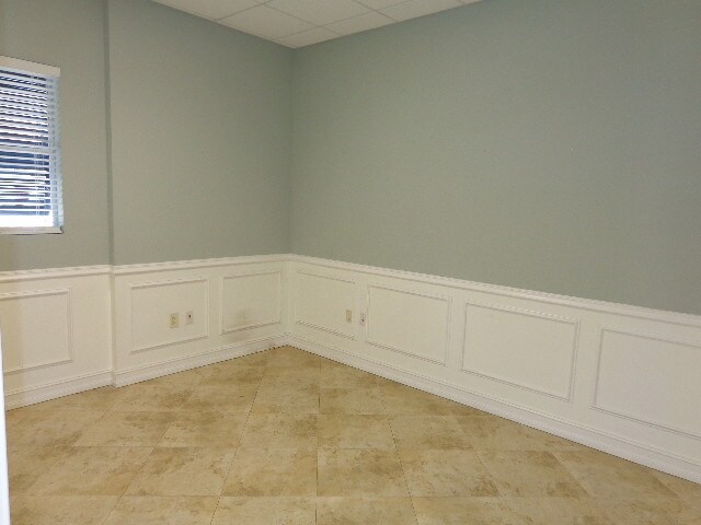 More Photos Of 635 SE 10th St, Deerfield Beach Office For Lease