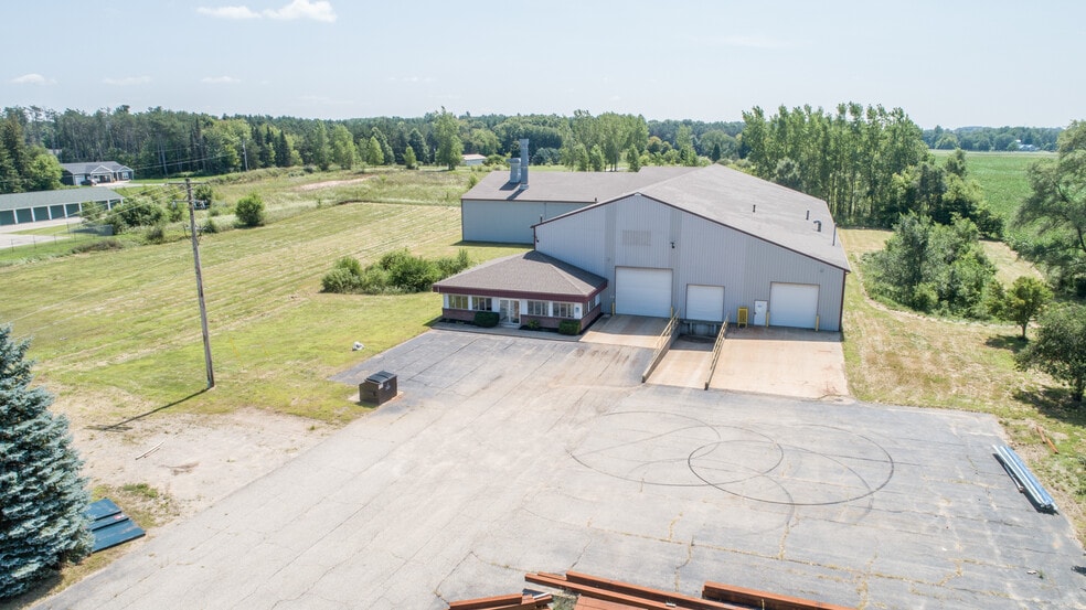 More Photos Of 2100 17 Mile Rd, Kent City Warehouse For Sale