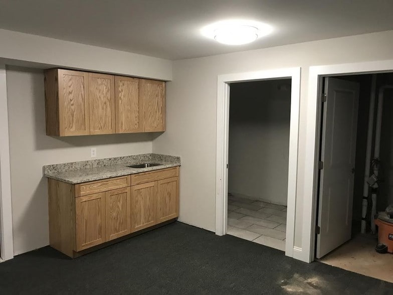 More Photos Of 2627 Holly St, Holly Springs Office Residential For Sale