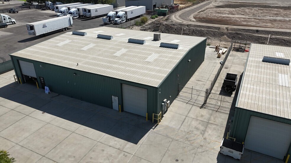 More Photos Of 2481-2485 Acme Ct, Turlock Warehouse For Lease