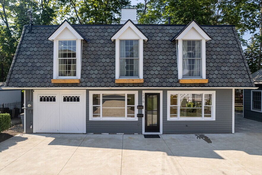 More Photos Of 236-238 West Liberty st, Medina Office For Sale