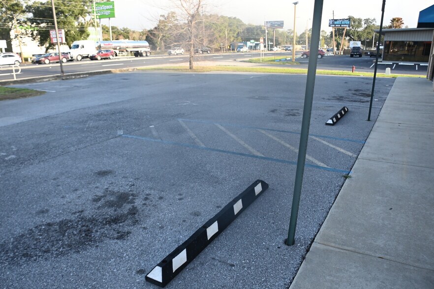 More Photos Of 5115 Palafox St, Pensacola Freestanding For Lease