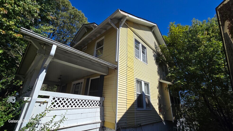 More Photos Of 1412-1418 Armstrong Ave, Knoxville Apartments For Sale
