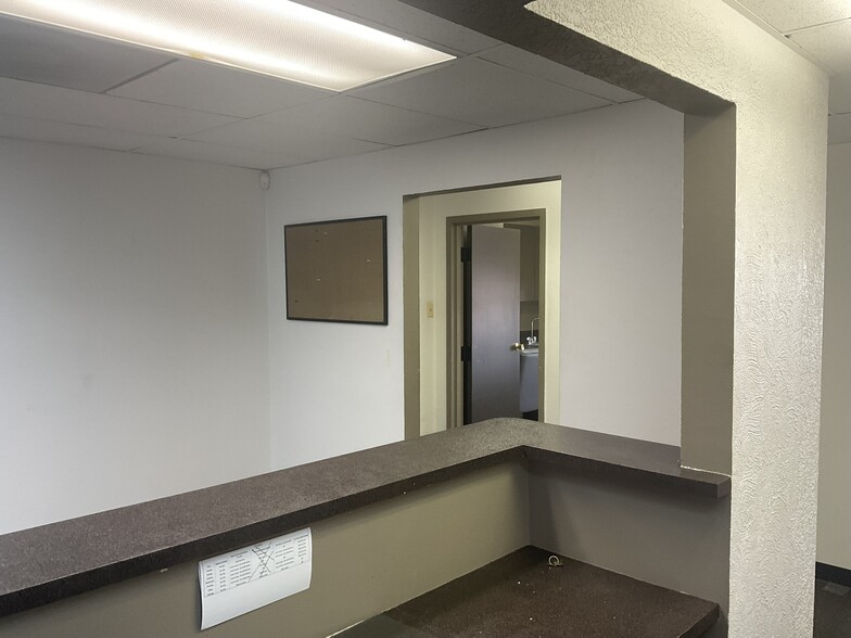 More Photos Of 4045 N Wadsworth Blvd, Wheat Ridge Office For Sale