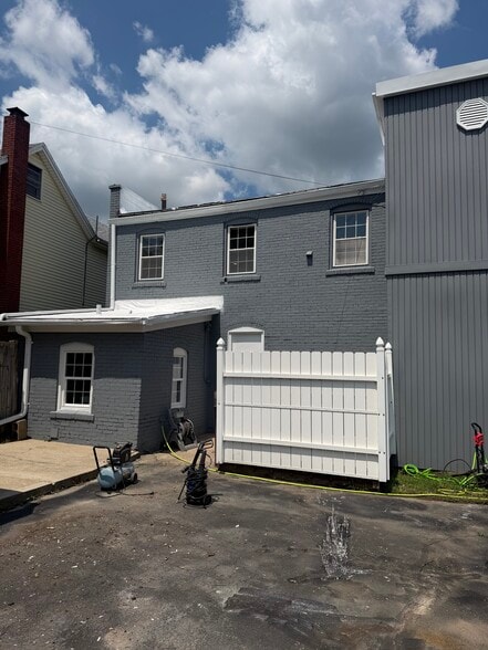 More Photos Of 46 Jefferson St, Brookville Storefront Retail Residential For Sale