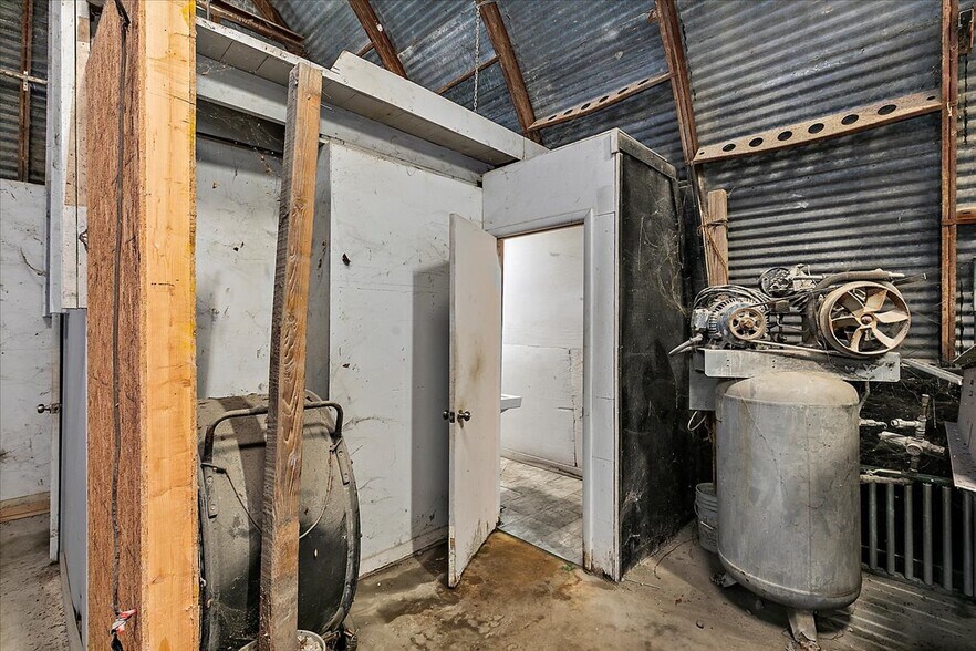More Photos Of 3232 Old Kings Rd, Jacksonville Warehouse For Sale