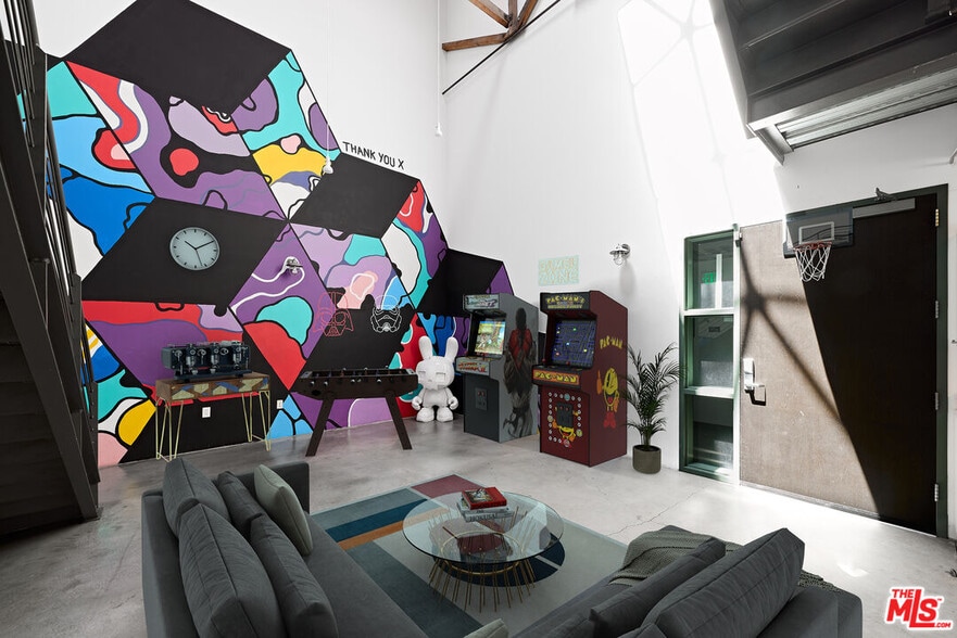 Primary Photo Of 1046 Princeton #108 dr, Marina Del Rey Office For Sale
