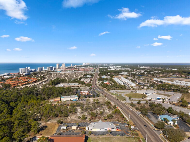 More Photos Of 10031 Hutchison Blvd, Panama City Beach Restaurant For Sale