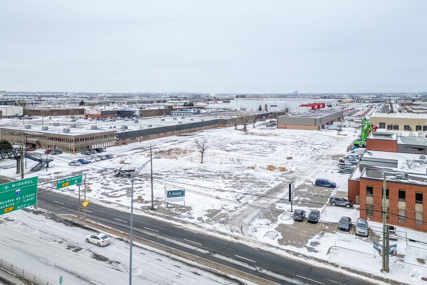 More Photos Of 6605-6615 Ch De La Côte-De-Liesse, Saint-Laurent Industrial For Sale