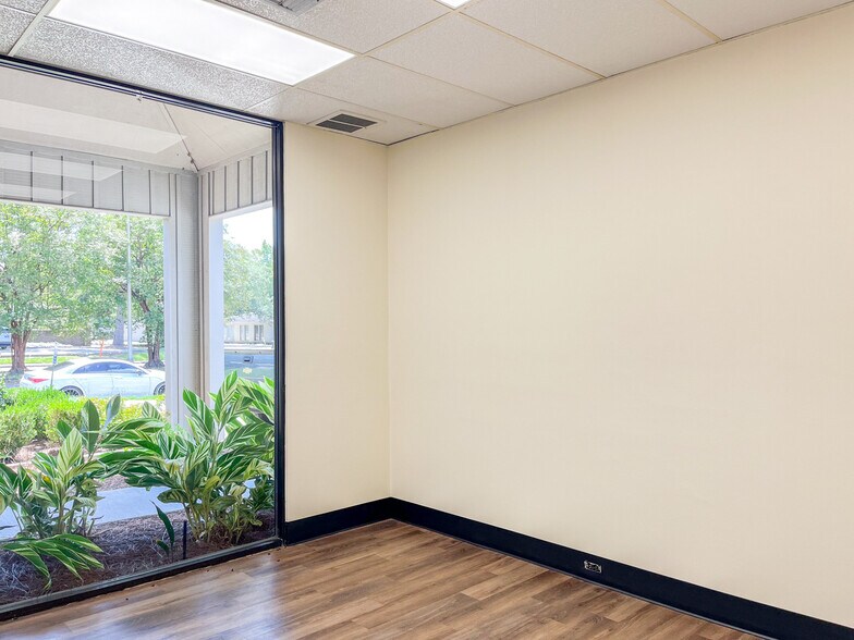 More Photos Of 8211 Goodwood Blvd, Baton Rouge Office For Lease