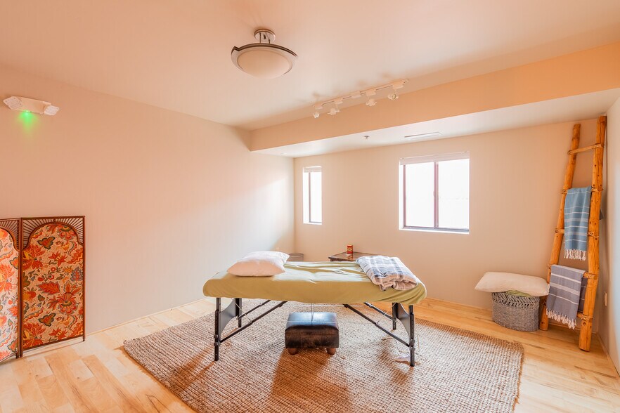 More Photos Of 45 Birch Blvd, Sedona Medical For Lease