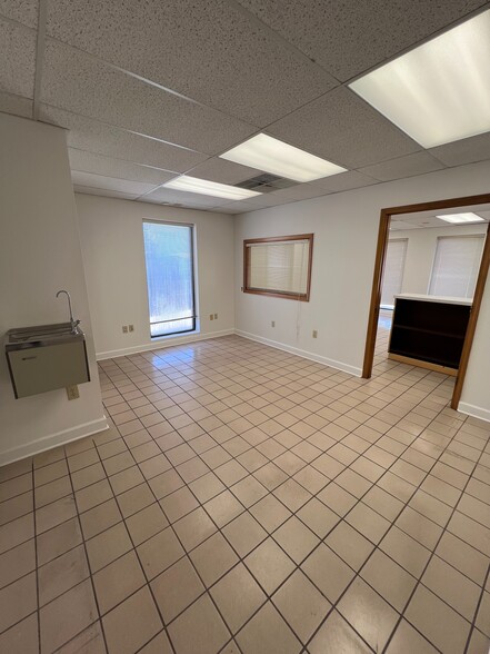 More Photos Of 2516 Two Notch Rd, Columbia Freestanding For Lease