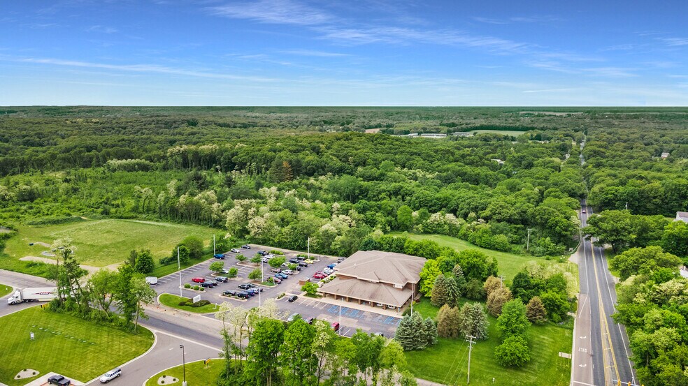More Photos Of 7953 Adobe Rd, Kalamazoo Office For Sale