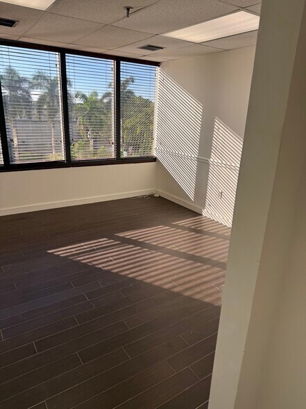 More Photos Of 2600 SW 3rd Ave, Miami Office For Lease