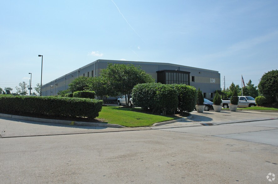 Primary Photo Of 130 James Dr E, Saint Rose Office For Lease