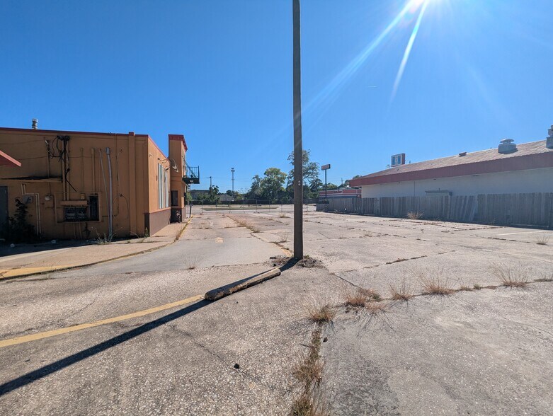 More Photos Of 1430 Washington Blvd, Beaumont General Retail For Sale