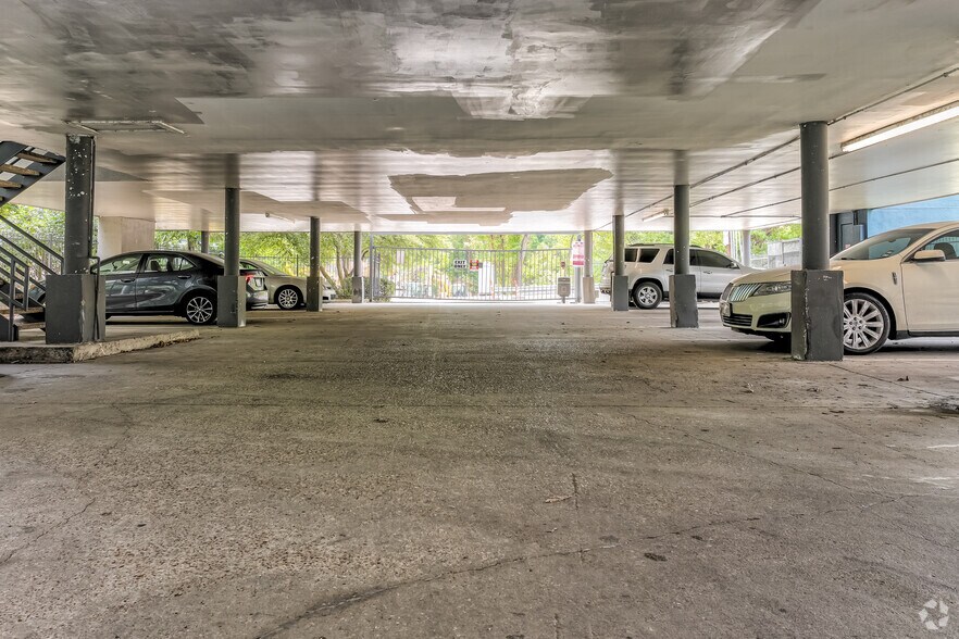 More Photos Of 7570-7610 Skillman St, Dallas Apartments For Sale