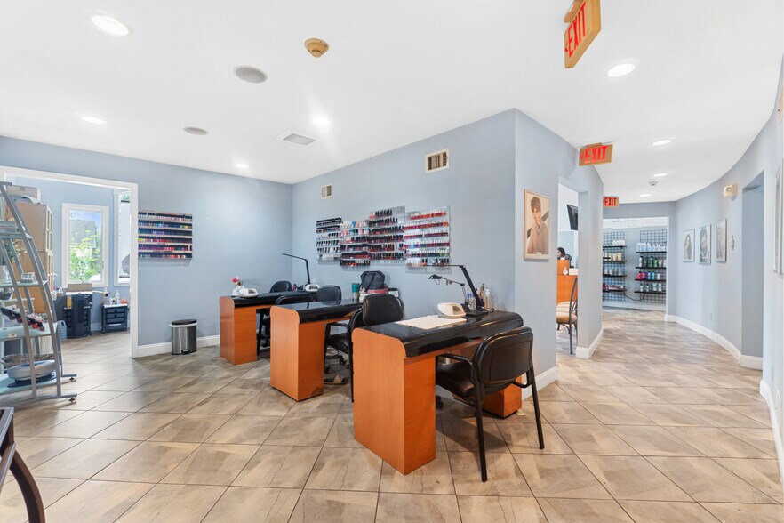 More Photos Of 137 Rutherford Ave, Franklin General Retail For Lease