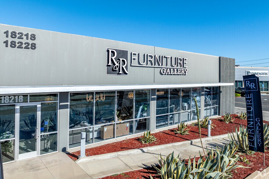 More Photos Of 18218 Euclid St, Fountain Valley General Retail For Lease