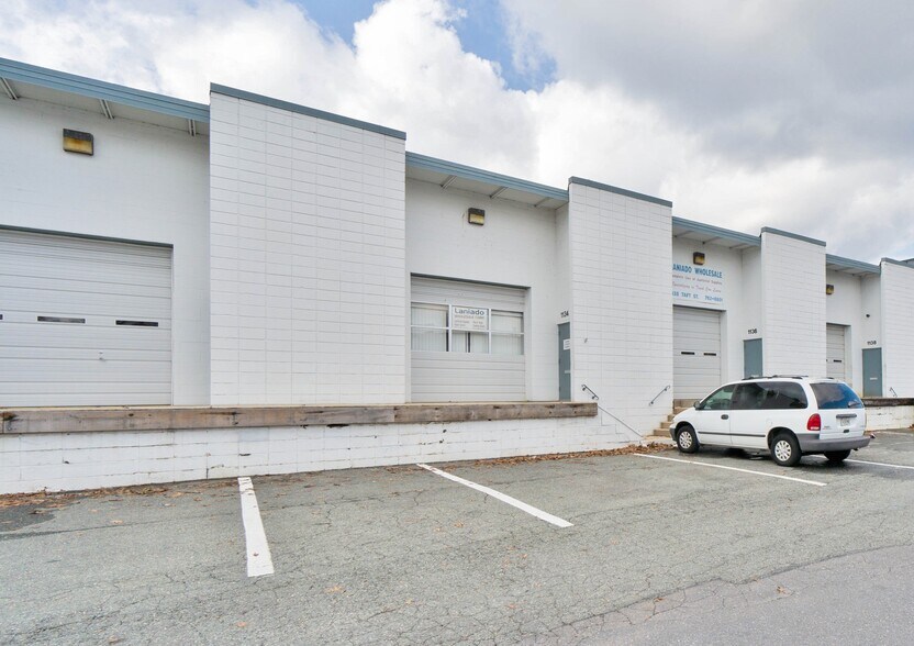 More Photos Of 1100-1146 Taft St, Rockville Warehouse For Lease