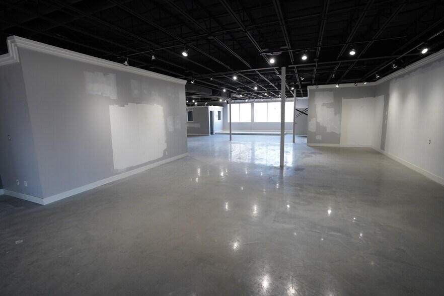 Primary Photo Of 14635 121A Av NW, Edmonton Industrial For Lease