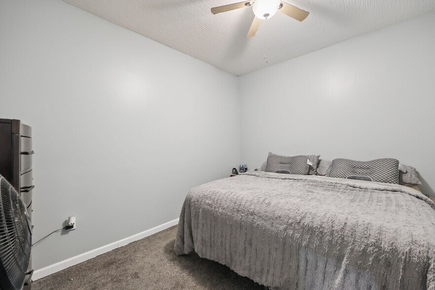 More Photos Of 1520 Island Rd, Circleville Multifamily For Sale