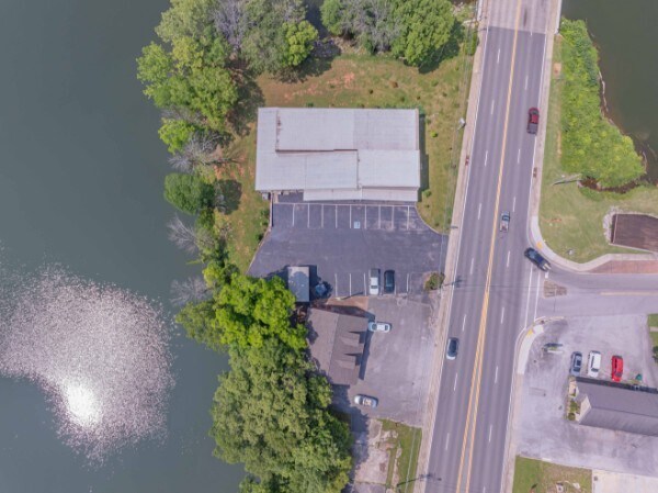 More Photos Of 410 Dinah Shore Blvd, Winchester Office Residential For Sale