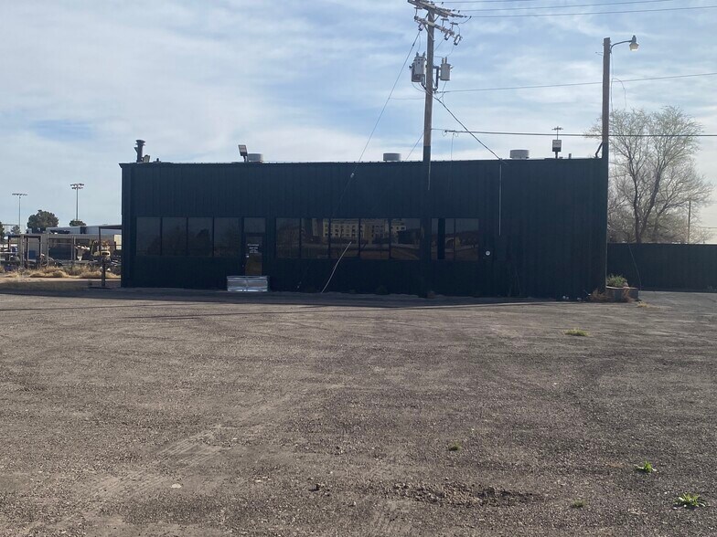 More Photos Of 5308 W Wall St, Midland Freestanding For Sale