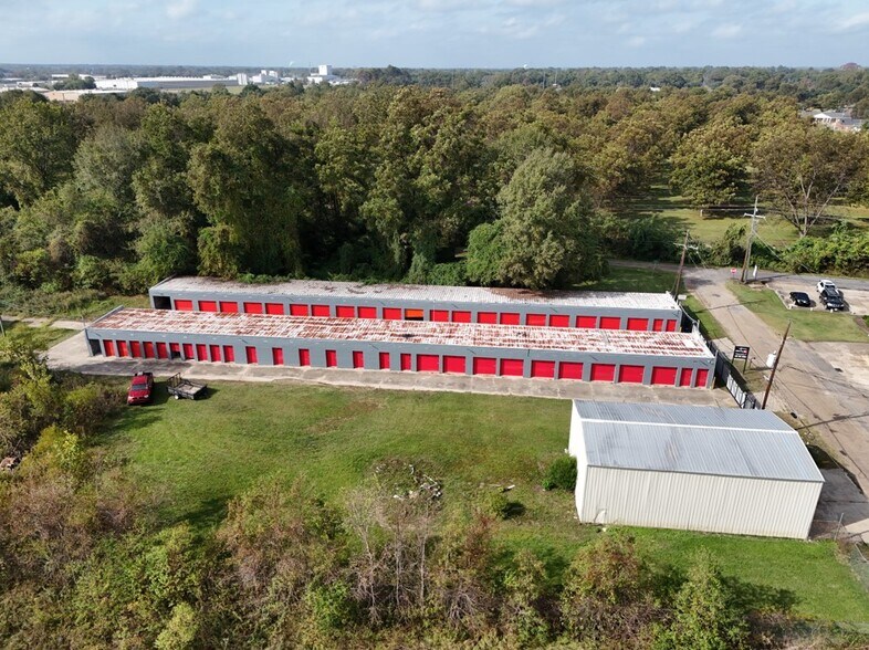 More Photos Of 101 Martinez Dr, Monroe Self Storage For Sale