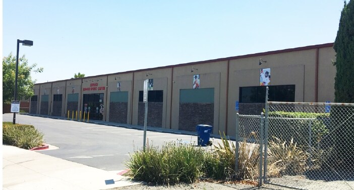 More Photos Of 1208-1214 Sunset Dr, Antioch Warehouse For Sale