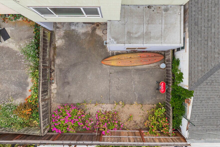 More Photos Of 4532 Irving St, San Francisco Apartments For Sale