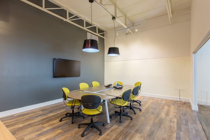 More Photos Of 127 N Magnolia Ave, Orlando Loft Creative Space For Sale