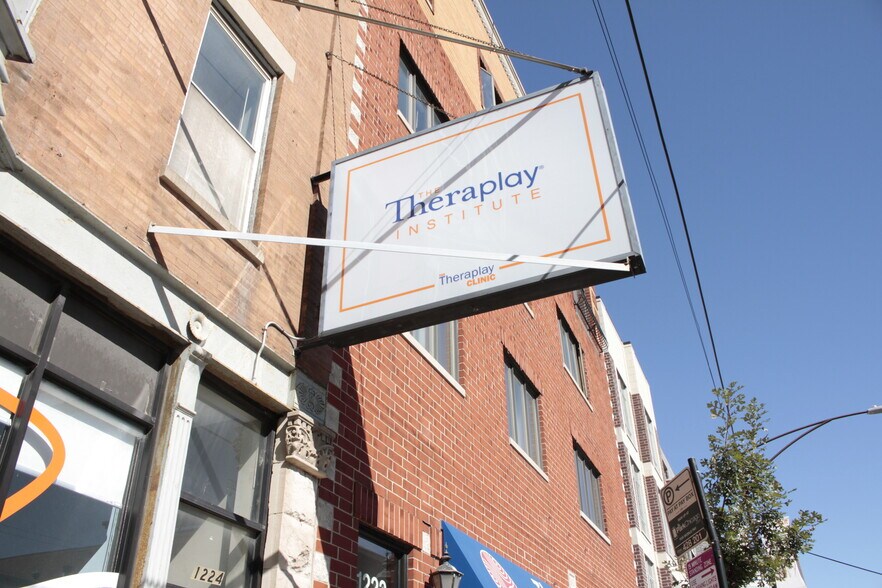 More Photos Of 1224 W Belmont Ave, Chicago Storefront Retail Residential For Lease