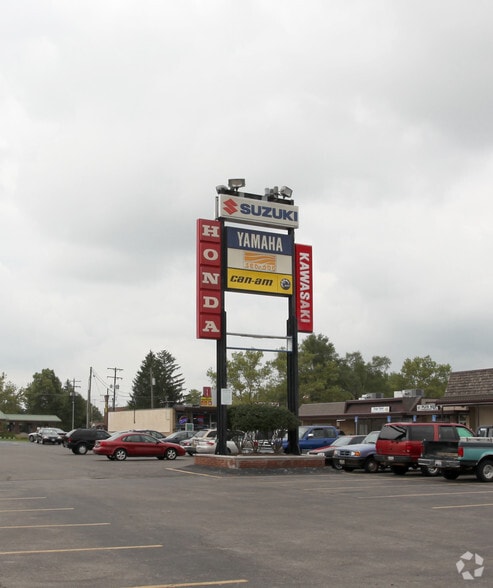 More Photos Of 4063-4099 Hoover Rd, Grove City Unknown For Lease