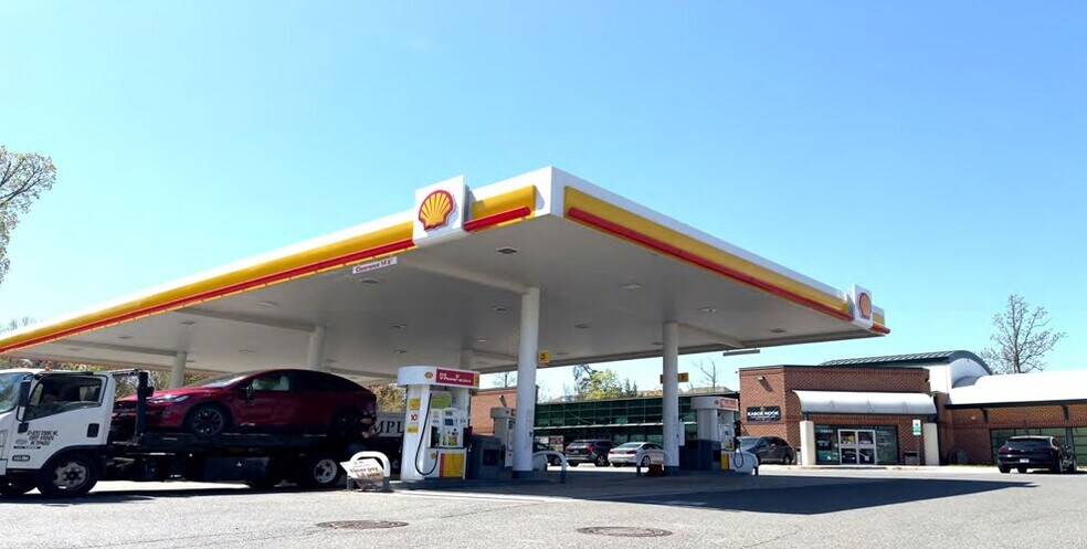 Primary Photo Of 24641 Southpoint Dr, Chantilly Service Station For Sale