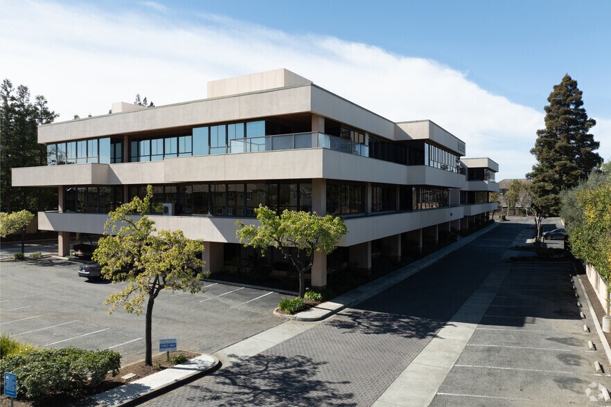 More Photos Of 1975 W El Camino Real, Mountain View Office For Lease