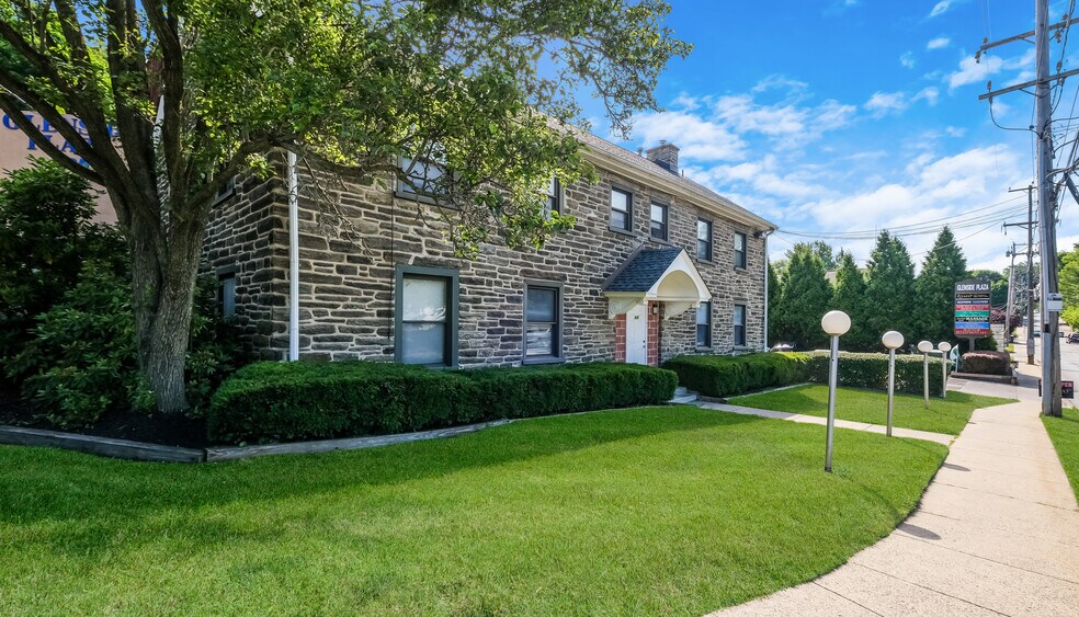 More Photos Of 835 Glenside Ave, Wyncote Unknown For Sale