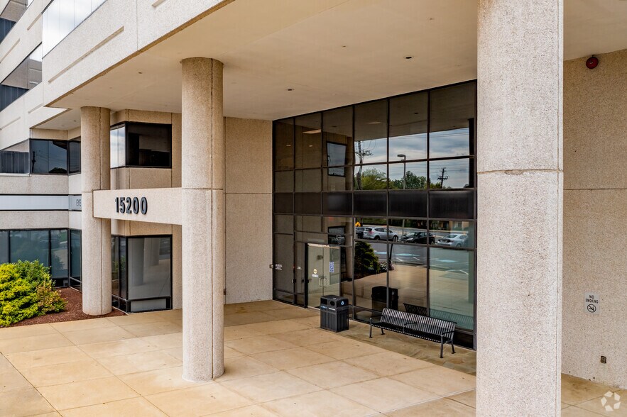 More Photos Of 15200 Shady Grove Rd, Rockville Medical For Lease